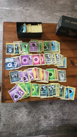 Pokemon Cards Approx 500 Energies And 550 Non Holos - Image 4