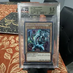 Konami Yu-Gi-Oh! Blue-Eyes White Dragon CT14-EN002 Secret Rare BGS 9.5 - Image 1