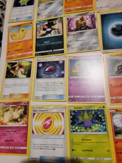 30 Sun & Moon Pokemon Cards Unbroken Bonds 2019 - Image 2