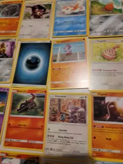 30 Sun & Moon Pokemon Cards Unbroken Bonds 2019 - Image 5