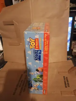 1995 Toy Story SkyBox Series 1 Trading Card Box -Factory Sealed Plus Bonus Fruit - Image 2
