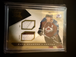 2010-11 Panini Luxury Suite Prime Jersey and Patch Gold Paul Stastny 8/10 - Image 1