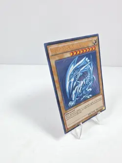 Yu-Gi-Oh! Blue-Eyes White Dragon DUSA-EN043 Ultra Rare 1st Edition NM - Image 3