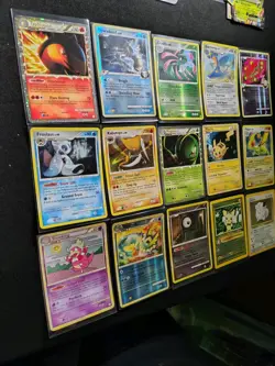 Pokemon TCG 15 Card Mix Foil Lot + Typhlosion Prime, Pichu Promo 35 2001 Vintage - Image 3