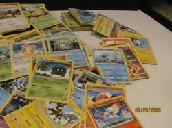 POKEMON LOT OF 569 CARDS - Image 5