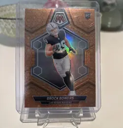 2024 Panini Mosaic - Rookies Brock Bowers #313 Honeycomb Prizm (RC) - Image 1