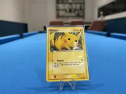 Pokemon TCG EX FireRed LeafGreen Pikachu Card 74/112 Near Mint Condition - Image 1