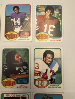 Vintage NFL Football Card Lot (28) 1960s-1980s Topps Stars HOF - Payton’s - Image 5