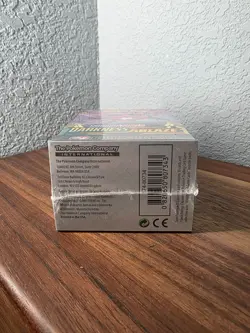 Pokemon TCG: Sword & Shield DARKNESS ABLAZE Build & Battle Kit Factory Sealed - Image 3