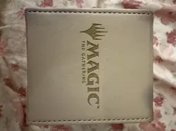 Ultra PRO White Mana Flip Commander Deck Box - MP (ink, see pics) - Image 3