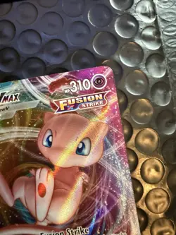 Pokemon TCG Mew VMAX 114/264 Swsh08: Fusion Strike Holo Ultra Rare - Image 4