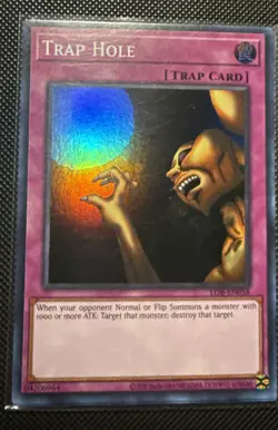 Yugioh Trap Hole LOB-EN058 Super Rare 25th Anniversary NM - Image 1
