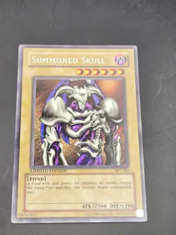 YUGIOH Summoned Skull BPT-002 2002 Collectors Tin Limited Edition - Image 2