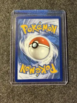 2021 Mew Holo #011/025 Sword & Shield Celebrations Pokemon TCG - Image 2
