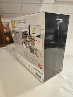Pokemon TCG: 25th Anniversary Celebrations Elite Trainer Box (2021) - Image 4