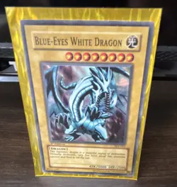 Konami Yu-Gi-Oh! Blue-Eyes White Dragon SKE-001 Super Rare Foil 1st Ed - Image 1