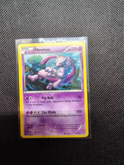 Pokemon TCG, Mewtwo XY100 Promo. LP Has 1 swirl between feet - Image 1