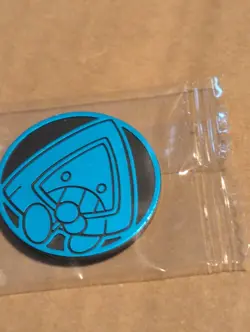Pokemon Dark Blue Snorunt Mini Coin From Chinese Gift Set - Image 1