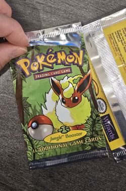 2x Pokemon Jungle Unlimited EMPTY Booster Pack Art Display Flareon Vintage Rare - Image 3