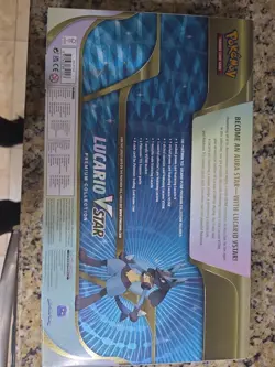 Pokemon TCG Lucario VSTAR Premium Collection (290-85124) 820650851247 - Image 2