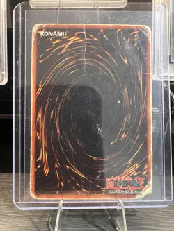 Yugioh Dark Magician SDY-006 Ultra Rare - Image 2