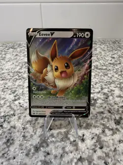Eevee V - SWSH: Sword & Shield Promo Cards SWSH065 Pokemon Card Holo - Image 1