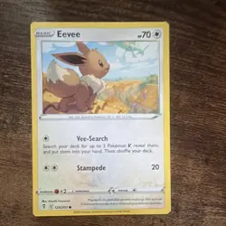 Eevee 125/203 Evolving Skies Common Reverse Holo English 70 HP - Image 1