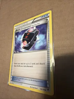 POKEMON BATTLE COMPRESSOR TEAM FLARE GEAR 92/119 UNCOMMON PHANTOM FORCES - Image 2