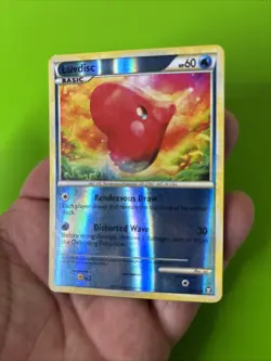 Luvdisc 39/102 Triumphant Reverse Holo Pokemon Card LP - Image 3