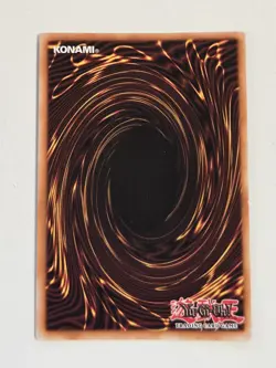 Blue-Eyes White Dragon DPKB-EN001 Super Rare Vintage Yugioh Duelist Pack: Kaiba - Image 4