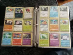 Pokemon TCG Binder Lot 450 Cards! S&M And SWSH With Many Reverse Holos! 25 Pages - Image 5