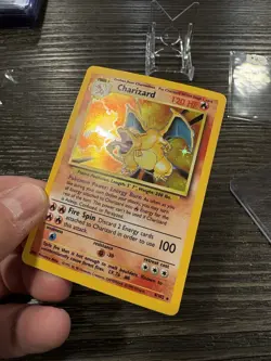 Pokemon TCG Base Set Unlimited 4/102 Charizard Holo Rare MP - Image 5