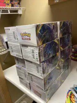 20x Pokemon TCG Sword & Shield:Brilliant Stars Build & Battle Box 820650860102 - Image 4