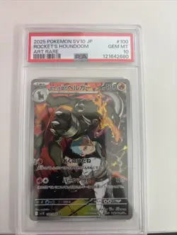 Pokemon TCG Team Rocket's Houndoom 100/098 PSA10 - Image 1