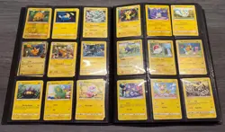 Pokemon TCG Binder Collection 700+ Assorted Cards - Image 5