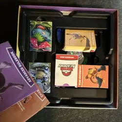 Pokemon TCG Battle Academy Starter Deck Kit 180 Cards Charizard Pikachu 2020 - Image 3