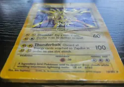 Zapdos 16/102 Holo Rare Base Set Pokemon Card Damaged - Image 2