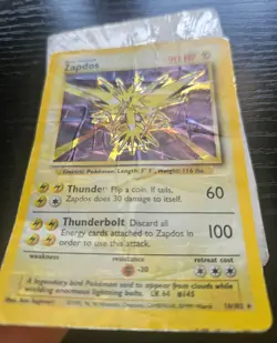 Zapdos 16/102 Holo Rare Base Set Pokemon Card Damaged - Image 4