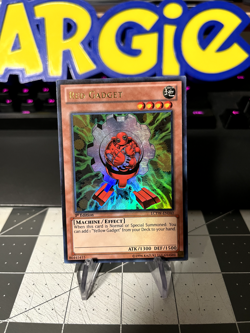 Red Gadget LCYW-EN040 Ultra Rare - L.C. 3: Yugi's World YUGIOH Card - LP - Image 1