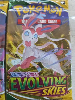 Pokemon TCG Evolving Skies Booster Pack SWSH English Factory Sealed - Random Art 820650808777 - Image 1