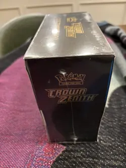 Pokemon TCG Sword & Shield Crown Zenith ETB Elite Trainer Box Factory Sealed - Image 4