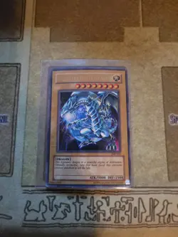 YUGIOH TCG BLUE-EYES WHITE DRAGON JMP-001 ULTRA UNLIMITED EDITION HP VER. 3 - Image 1