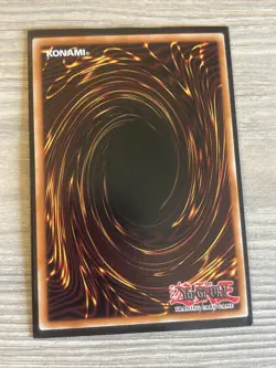 Yu-Gi-Oh! Dark Magician YUCB-EN001 Ultra Rare Limited Edition - LP - Image 2