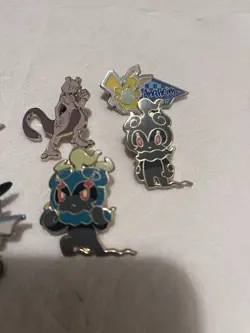 Pokemon Pins lot of 8 - Image 2