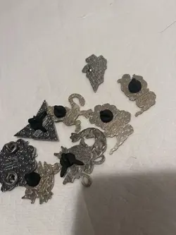 Pokemon Pins lot of 8 - Image 4