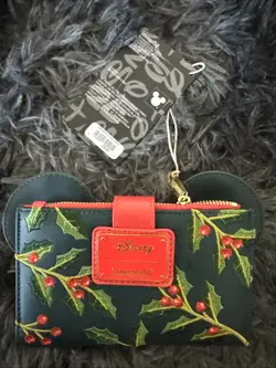 Loungefly NEW w Tags Wallet Hard Tag Mistletoe Special Cosplay Holiday - Image 2