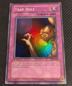Yugioh Trap Hole LOB-058 1st Edition Super Rare Glossy VLP-NM! - Image 1