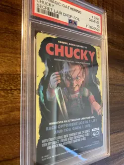 MTG✨CHUCKY (Kardur, Doomscourge) Rev/Flip FOIL✨SLD - Chucky PSA 10 MYTHIC 2024 - Image 4