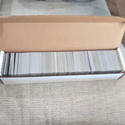 Random Lot of ~1000 Magic The Gathering Cards, Few Lands, Plenty Of Uncommons - Image 1