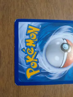 Pokemon TCG Reshiram RC22/RC25 Legendary Treasures Radiant Collection Holo Card - Image 3